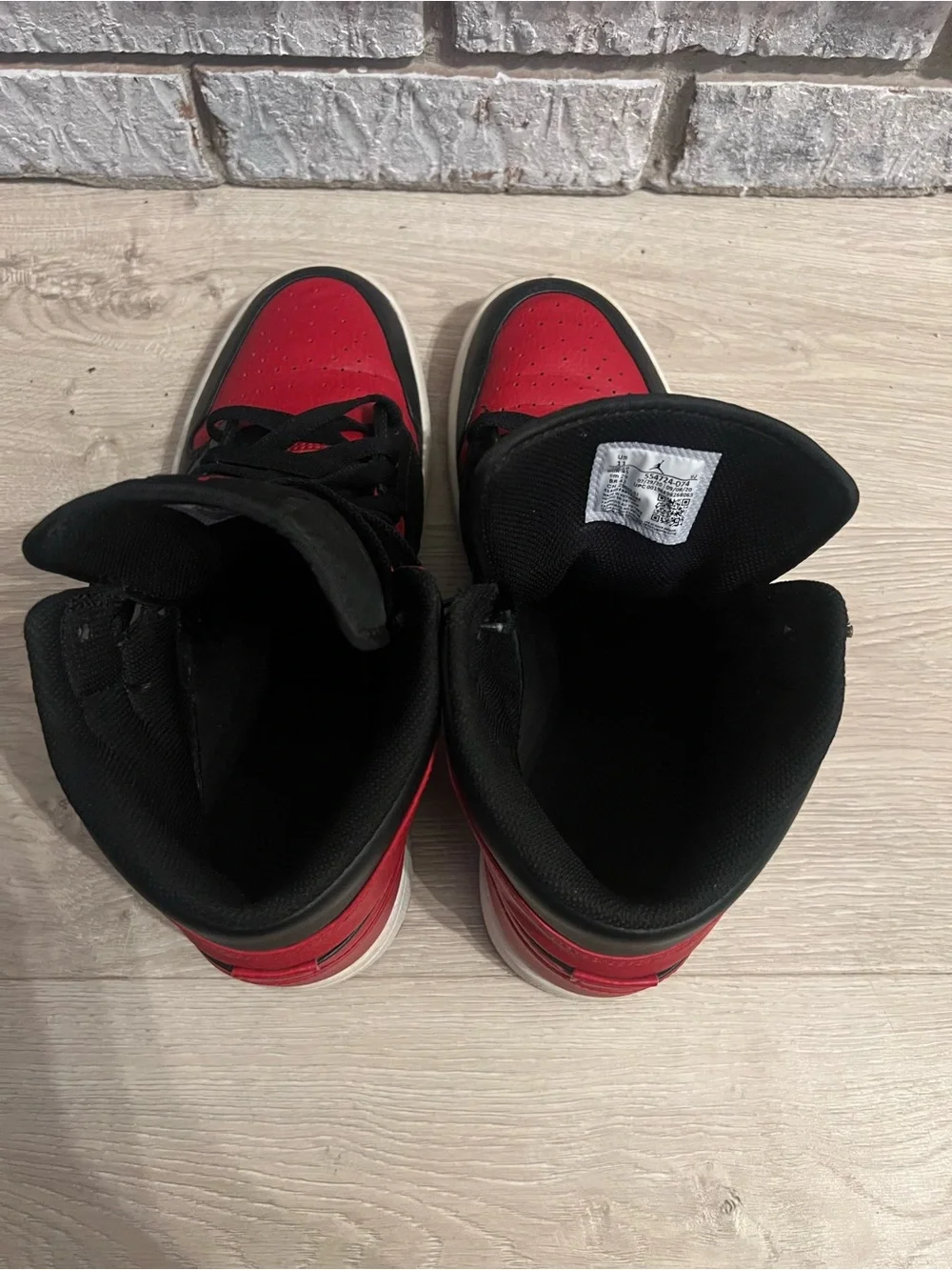 Jordan Men's Black and Red High-Top Basketball Sneakers
